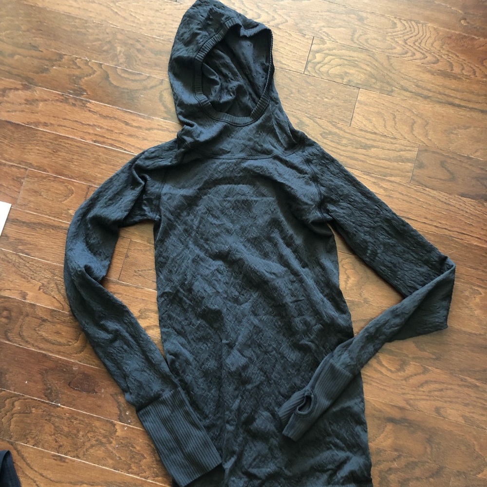 Rest less hoodie blk sz 4